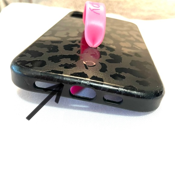 Midnight Leopard Righty Loopy Case for iPhone 12/12 Pro - Picture 5 of 9